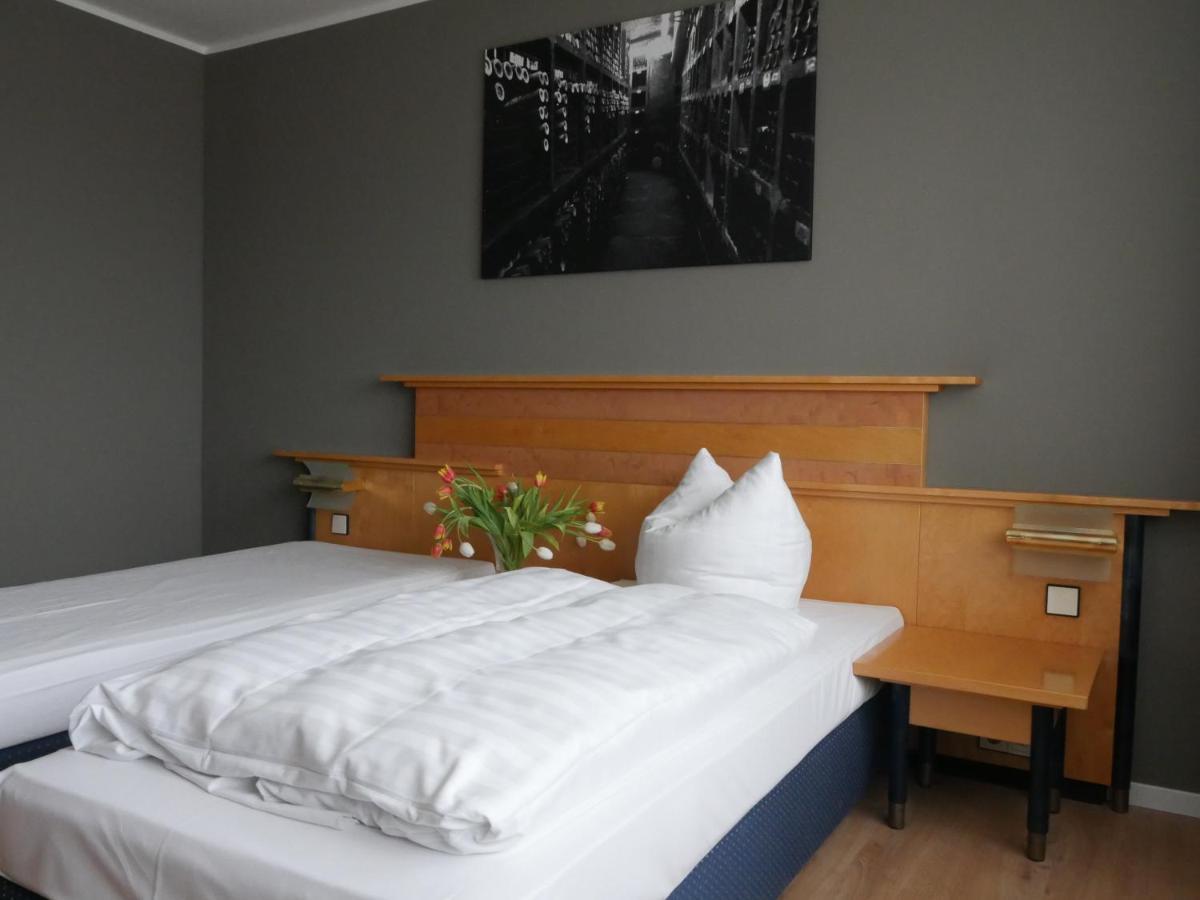 Rheinhessen Inn Gmbh Woerrstadt ภายนอก รูปภาพ