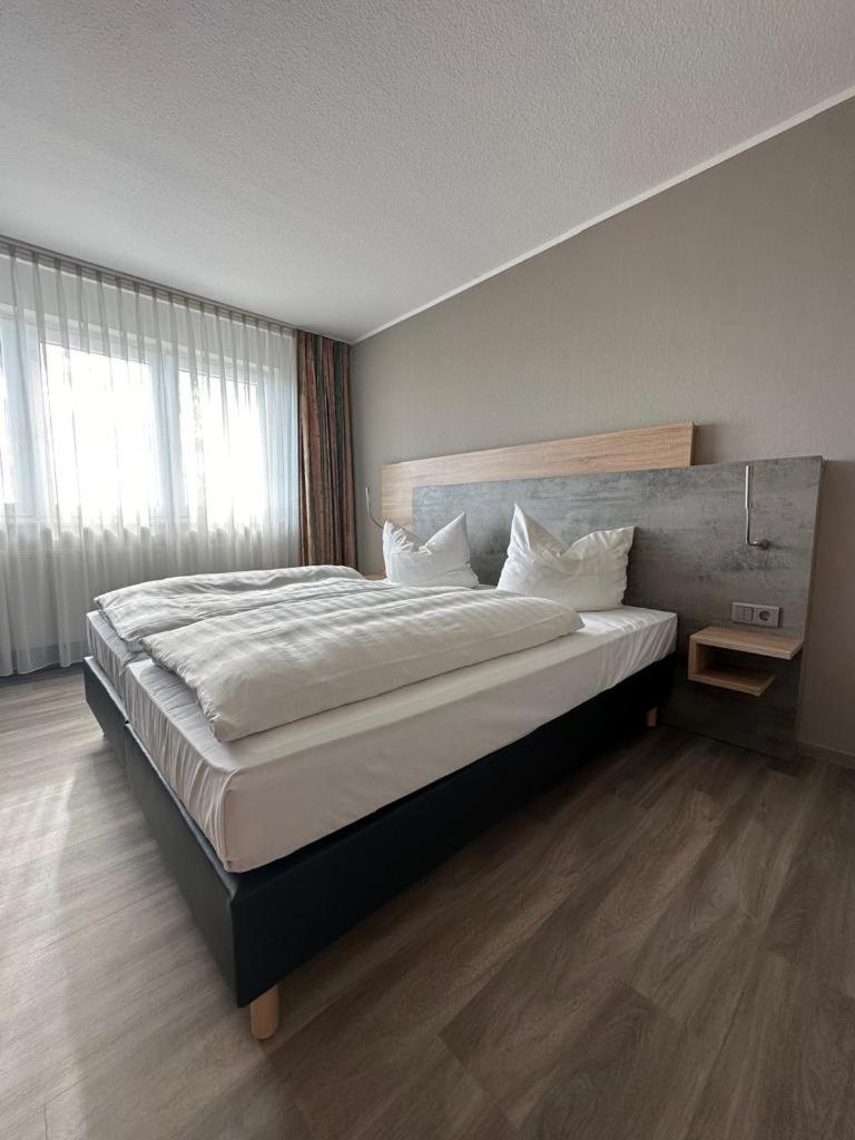Rheinhessen Inn Gmbh Woerrstadt ภายนอก รูปภาพ