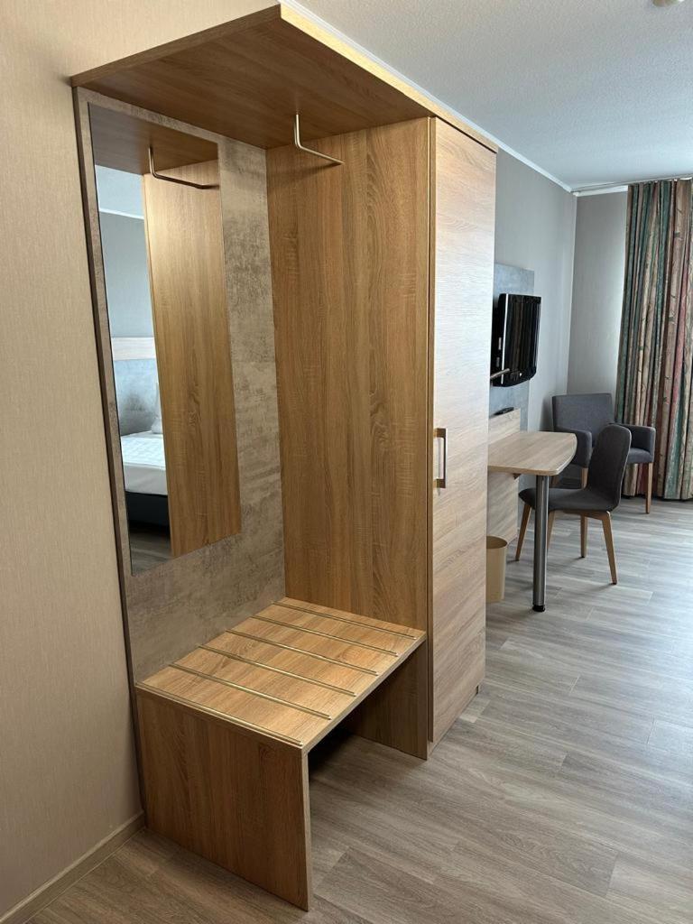 Rheinhessen Inn Gmbh Woerrstadt ภายนอก รูปภาพ