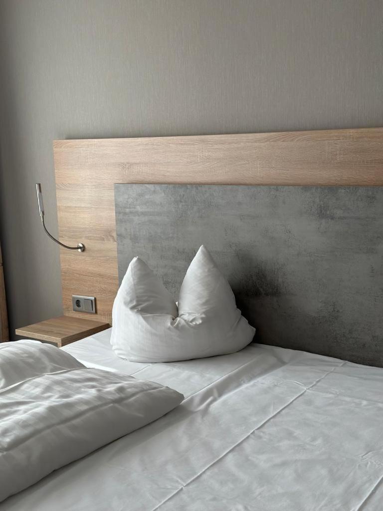 Rheinhessen Inn Gmbh Woerrstadt ภายนอก รูปภาพ